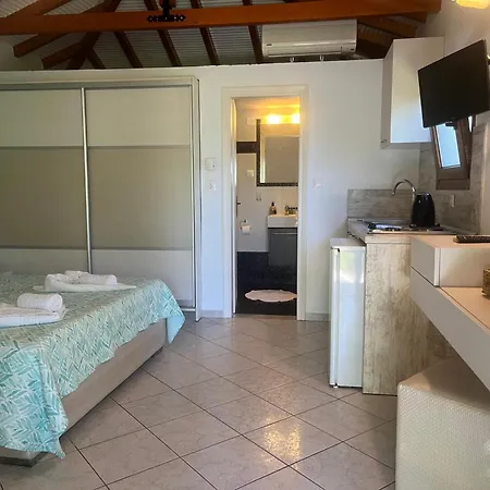 公寓式酒店 Maniatis Garden