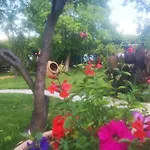 Maniatis Garden