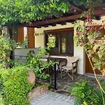 아파트호텔 Maniatis Garden