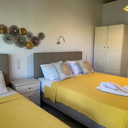 Maniatis Garden アパートホテル