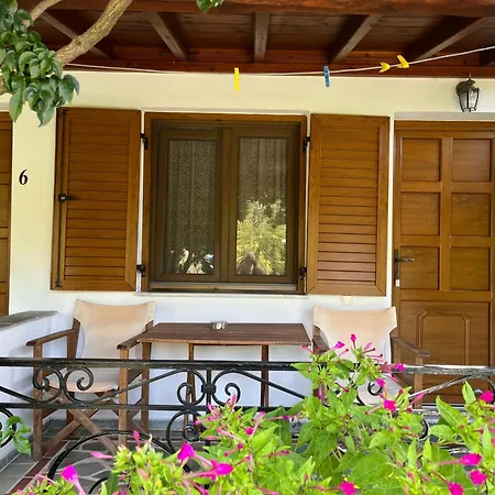 شقة فندقية Maniatis Garden 3*