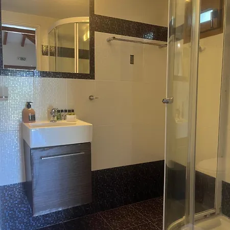 Maniatis Garden شقة فندقية 3*