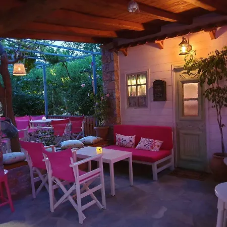 Maniatis Garden * Achladies (Skiathos)
