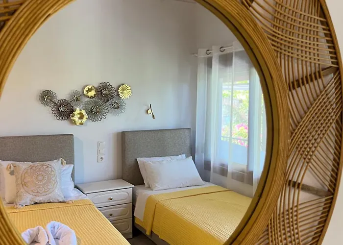 Maniatis Garden アパートホテル 3*