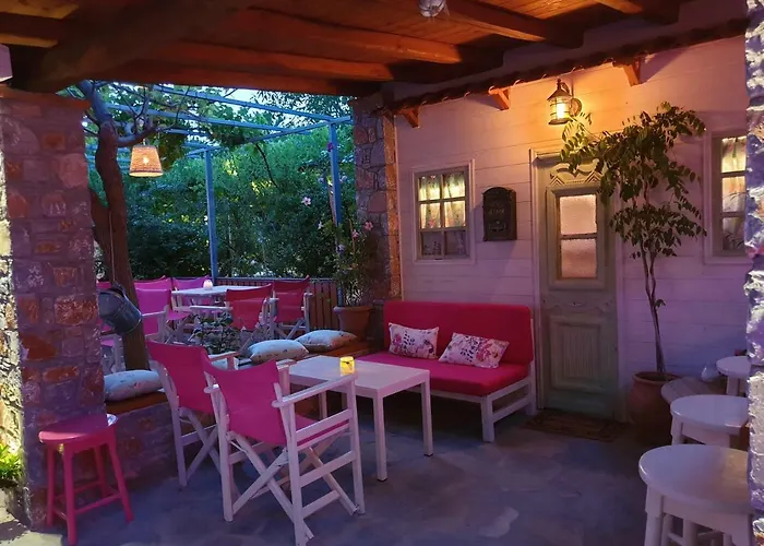 Maniatis Garden 3* Achladies